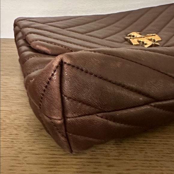 Tory Burch Kira Chevron Quilted Convertible Shoulder Bag - Picture 12 of 16